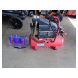 Craftsman 1 hp 3 gal air compressor. As shown.