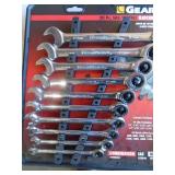 Gear wrench set SAE & metric. Missing ¼. As shown.