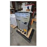 GE 30 in. 4.8 cu. ft. Freestanding Gas Range in Black