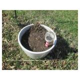 Metal and glass solar powered outdo...