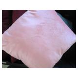 Huge lot of pillows, many nice styl...
