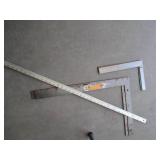 Lot of suares and a metal ruler...