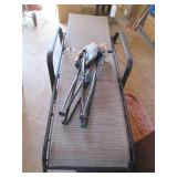 Lot Patio lounger and folding camp ...