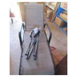 Lot Patio lounger and folding camp ...