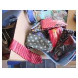 Huge fashion lot includes purses, b...