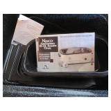 Very clean NESCO 18-QT Roaster Oven...