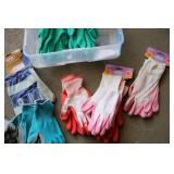 Lot of gardening gloves...