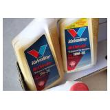 Mixed lot of spray paints, engine o...
