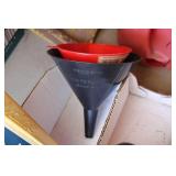 Mixed lot of spray paints, engine o...