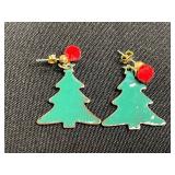 Green Enamel Christmas Tree Necklace, Brooch & Earrings Set