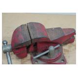 Swivel Bench Vise