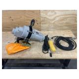 Strongway Electric Chain Hoist, 1-Ton Load Capacity, 9.8ft. Lift MSRP $1,099.99