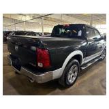 2016 Ram 1500 Laramie 4x4 Crew Cab Hemi V8