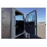 2000 International 4700 T444E 24