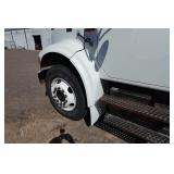 2000 International 4700 T444E 24
