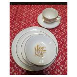 Complete -Place setting for twelve (72 pieces). Set of "Homer Laughlin Golden Wheat" dinnerware, featuring 22k gold trim and a wheat stalk pattern. Popular in the 1950s.