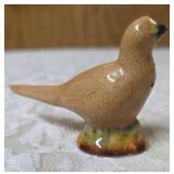 Vintage Rosemeade ceramic bird figurines that are salt and pepper shakers.  These figurines were made in Wahpeton ND by Rosemeade Pottery.