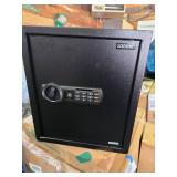 Goldenkey Personal Safe with Key