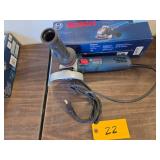 Bosch GWS10-450 4 1/2" Angle Grinde...