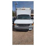 2007 Ford Econoline Box Truck - 14