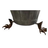 LLC - Claw Foot Metal Pot Stand - 16-inch Diameter - Holds 9-inch Pot
