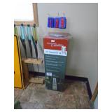 New in box 33 inch table top heater. As shown. CASH ON SITE ONLY. PICKUP IS MONDAY MAY 4TH FROM 11 AM TO 4 PM. REGARDLESS WHAT THE SCHEDULE STATES.
