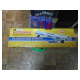 New in box watchman light bar. As shown. CASH ON SITE ONLY. PICKUP IS MONDAY MAY 4TH FROM 11 AM TO 4 PM. REGARDLESS WHAT THE SCHEDULE STATES.