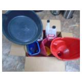 Box of pans & funnels. As shown. CASH ON SITE ONLY. PICKUP IS MONDAY MAY 4TH FROM 11 AM TO 4 PM. REGARDLESS WHAT THE SCHEDULE STATES.