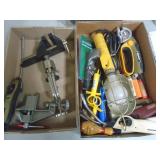 Vises & tools. As shown. CASH ON SITE ONLY. PICKUP IS MONDAY MAY 4TH FROM 11 AM TO 4 PM. REGARDLESS WHAT THE SCHEDULE STATES.
