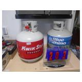 Qty of propane tanks. 1 full. As shown. CASH ON SITE ONLY. PICKUP IS MONDAY MAY 4TH FROM 11 AM TO 4 PM. REGARDLESS WHAT THE SCHEDULE STATES.
