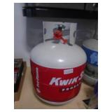 Qty of propane tanks. 1 full. As shown. CASH ON SITE ONLY. PICKUP IS MONDAY MAY 4TH FROM 11 AM TO 4 PM. REGARDLESS WHAT THE SCHEDULE STATES.