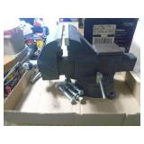 6 inch bench vise & skill saw. As shown. CASH ON SITE ONLY. PICKUP IS MONDAY MAY 4TH FROM 11 AM TO 4 PM. REGARDLESS WHAT THE SCHEDULE STATES.