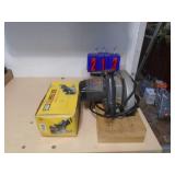 Angle vise & skil saw. As shown. CASH ON SITE ONLY. PICKUP IS MONDAY MAY 4TH FROM 11 AM TO 4 PM. REGARDLESS WHAT THE SCHEDULE STATES.