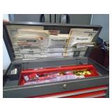 3 drawer Craftsman tool box. As shown. CASH ON SITE ONLY. PICKUP IS MONDAY MAY 4TH FROM 11 AM TO 4 PM. REGARDLESS WHAT THE SCHEDULE STATES.