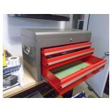 3 drawer Craftsman tool box. As shown. CASH ON SITE ONLY. PICKUP IS MONDAY MAY 4TH FROM 11 AM TO 4 PM. REGARDLESS WHAT THE SCHEDULE STATES.