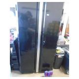 Husky cabinet with keys. As shown. CASH ON SITE ONLY. PICKUP IS MONDAY MAY 4TH FROM 11 AM TO 4 PM. REGARDLESS WHAT THE SCHEDULE STATES.
