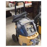 DeWalt® 10-Gallon Dust Extraction Vacuum DWV012