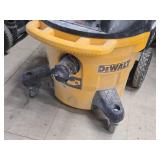 DeWalt® 10-Gallon Dust Extraction Vacuum DWV012