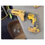 DeWalt® 20V Drywall Screw Gun DCF620 with Collated Attachment DCF6201