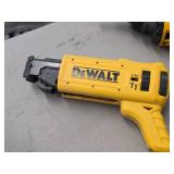 DeWalt® 20V Drywall Screw Gun DCF620 with Collated Attachment DCF6201