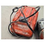 Hilti® 21.6V Rotary Hammer Drill TE4-A22 with Battery, Hilti C 4/36-90 Charger