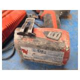 Hilti® 21.6V Impact Driver SID4-A22 with B22 2.6 Li-ion Battery, Hilti C 4/36-90 Charger