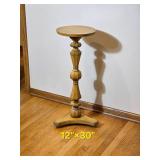 Arts & Craft Pedestal Stand