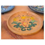Lot of (5) Vintage Hand painted Wooden Plates / Norwegian Rosemaling Folk Art style / 6", 6-1/2", 7", 8-1/4", 8-1/2"
