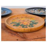 Lot of (5) Vintage Hand painted Wooden Plates / Norwegian Rosemaling Folk Art style / 6", 6-1/2", 7", 8-1/4", 8-1/2"