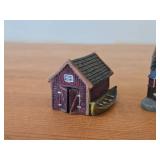 Nord Souvenir - Resin Boathouse + (2) Resin Magnets (Made in Norway)