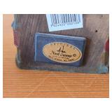 Nord Souvenir - Resin Boathouse + (2) Resin Magnets (Made in Norway)
