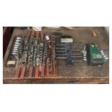 Sockets + Husky combination wrench set
