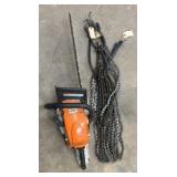 Stihl Chainsaw w/with replacement chains