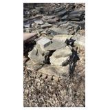 (17) pallets of natural flagstone and cut stone slabs